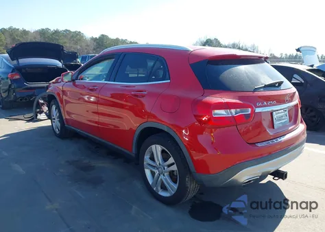 2016 Mercedes-Benz Gla 250 z USA, uszkodzony, nr VIN WDCTG4EB0GJ214334